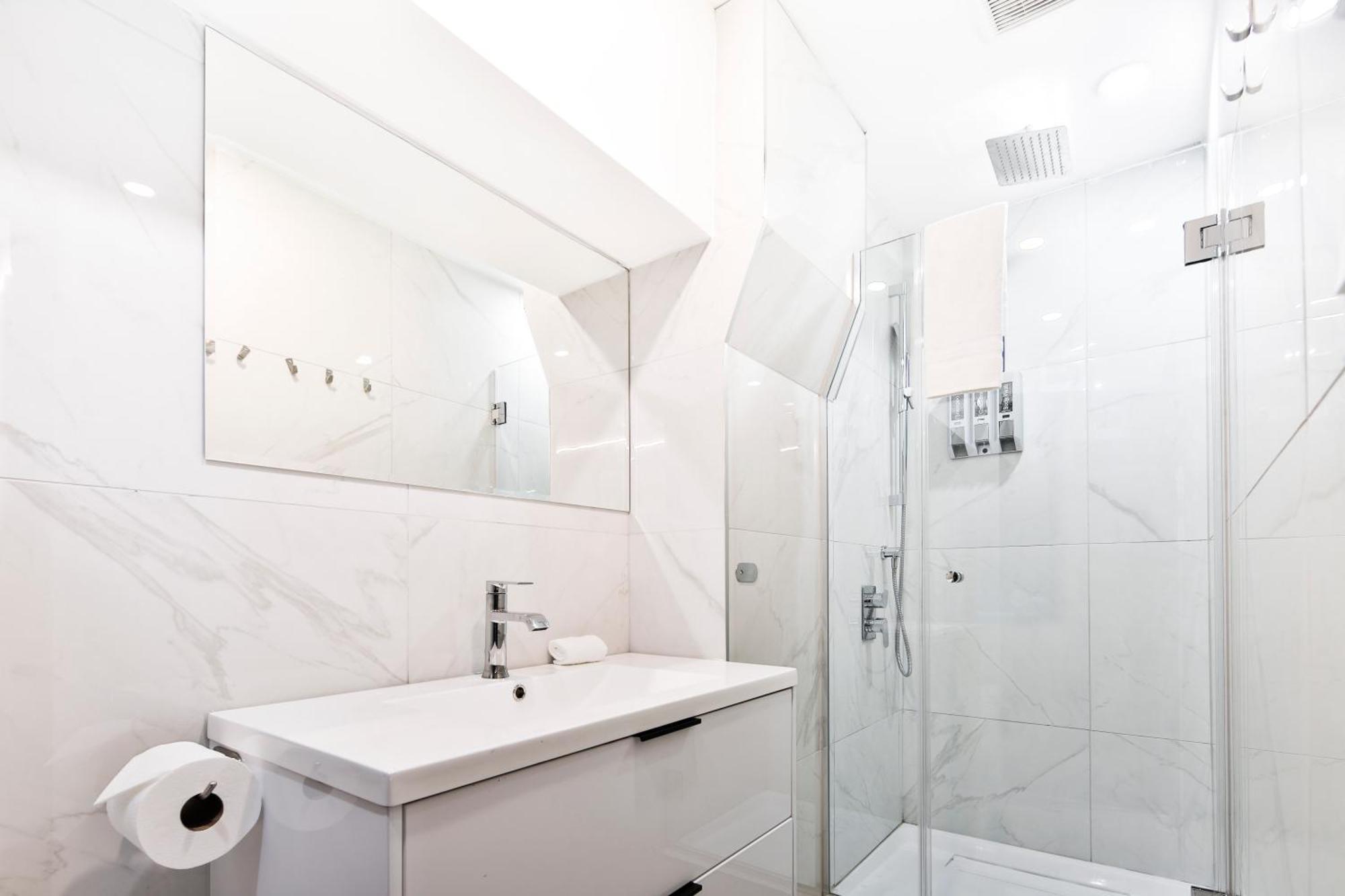 Parc Avenue Hostel Монреаль Экстерьер фото