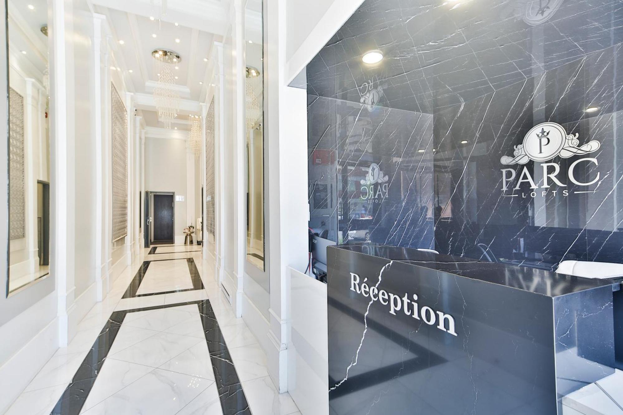 Parc Avenue Hostel Монреаль Экстерьер фото